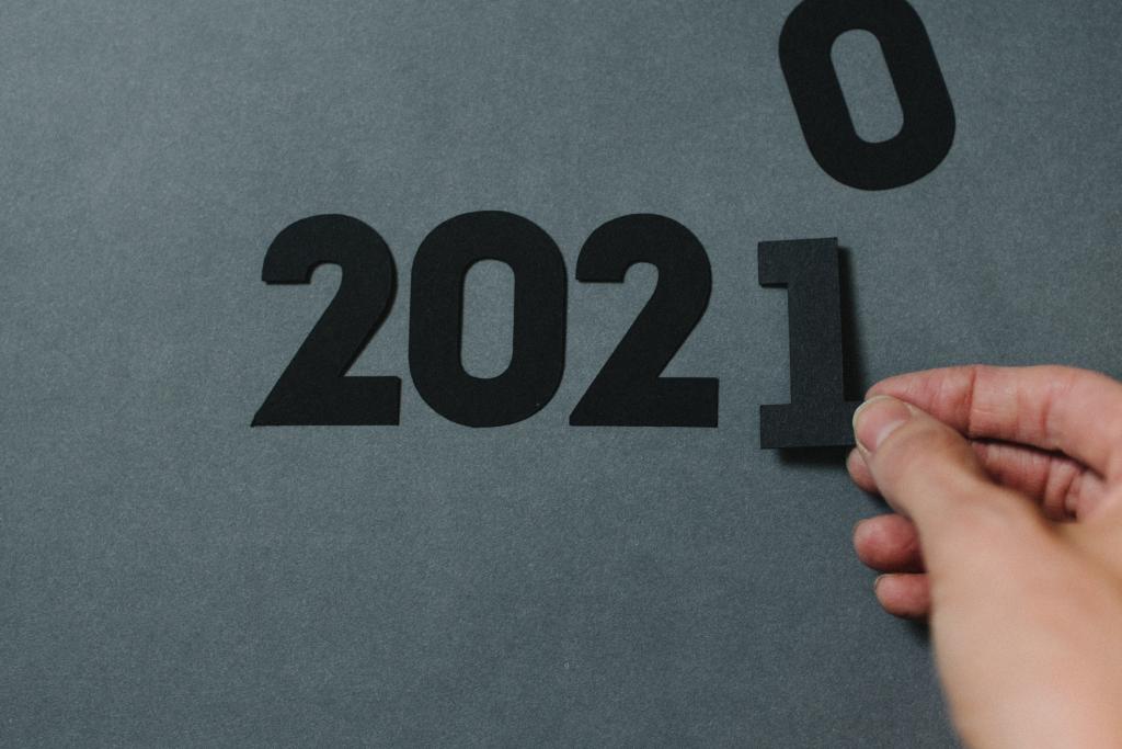 Bilde av tala 2021 som symboliserer overgangen frå 2020-2021