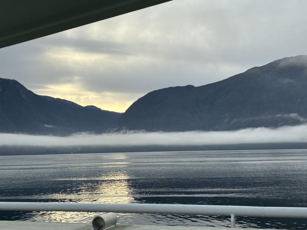 Bilde av reiseveien til EHiN, utsikt fra ferja.