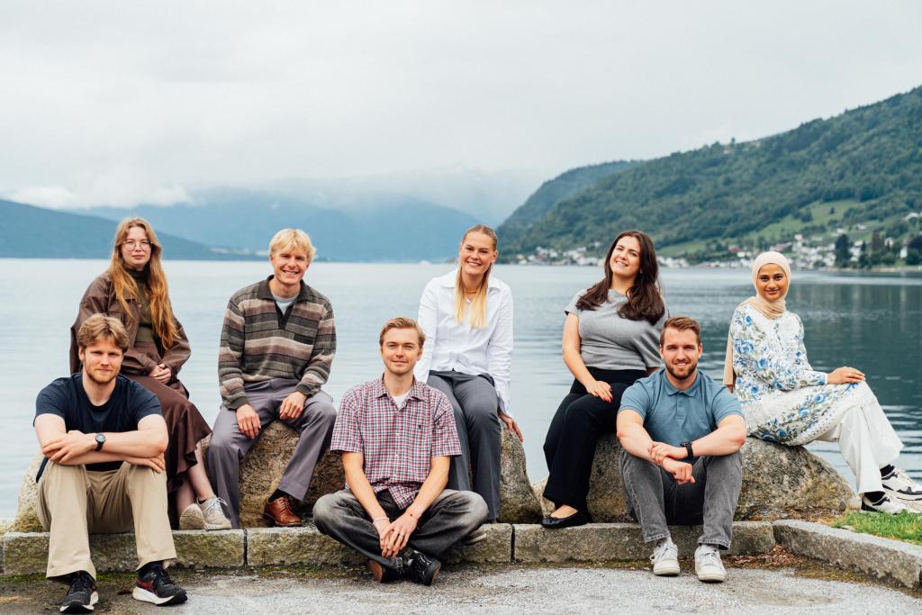 bilde av digdir-campere foran fjorden
